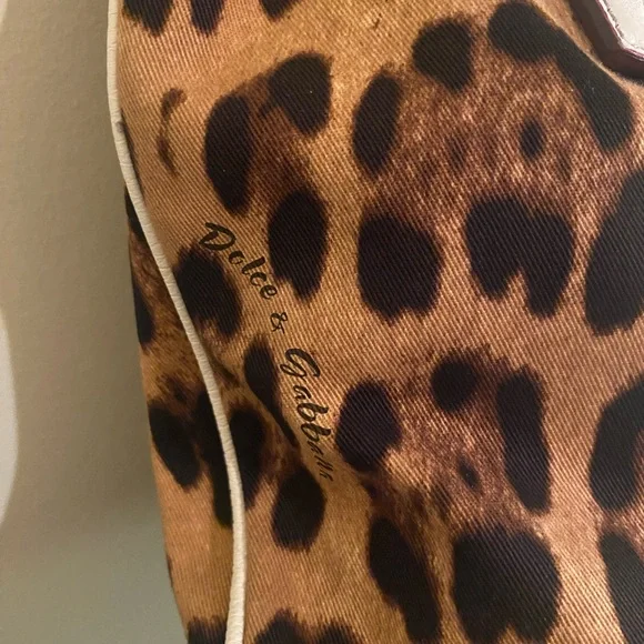 Dolce & Gabbana Animalier Brown Leopard Tote with white Accents W/COA - Picture 4 of 16